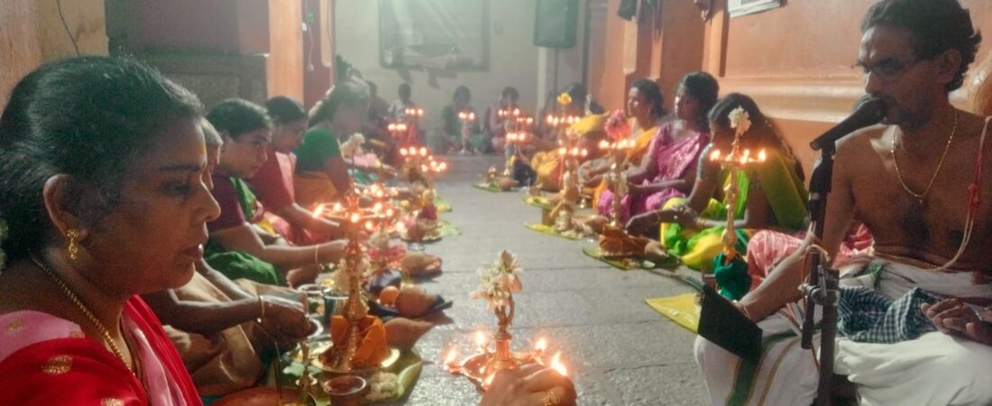 உலக நலன் வேண்டி:படைவெட்டி மாரியம்மன் கோவிலில் 108 பெண்கள் பூஜை